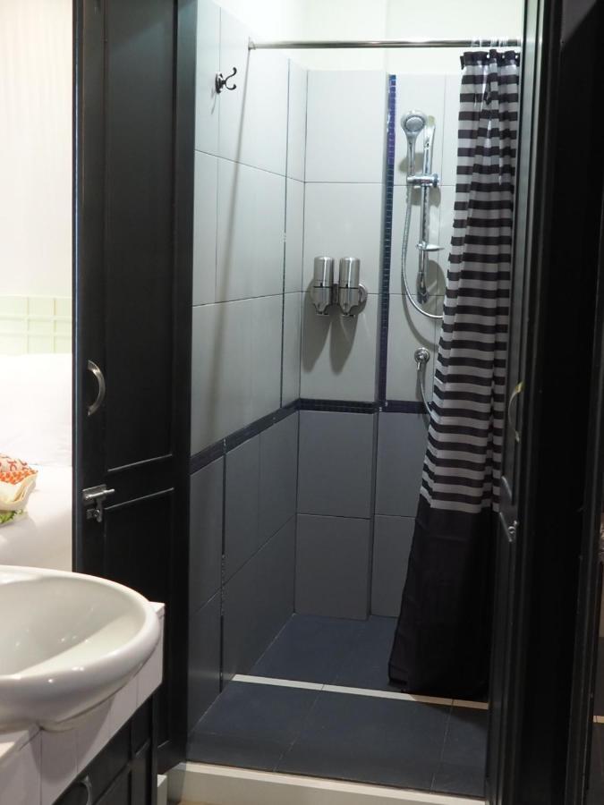 Bed and Breakfast Chomm House Бангкок Номер фото